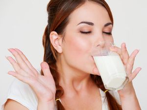 Bolehkah Minum Susu di Pagi Hari Saat Perut Masih Kosong? Bolehkah Minum Susu di Pagi Hari Saat Perut Masih Kosong?