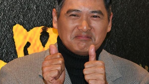 Raditya Dika dan Deddy Corbuzier Hidup Minimalis, Tiru Chow Yun Fat?