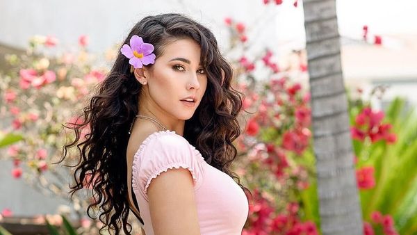 Sosok Model Cantik yang Tewas Mengenaskan, Ditembak di Leher Saat Menyetir