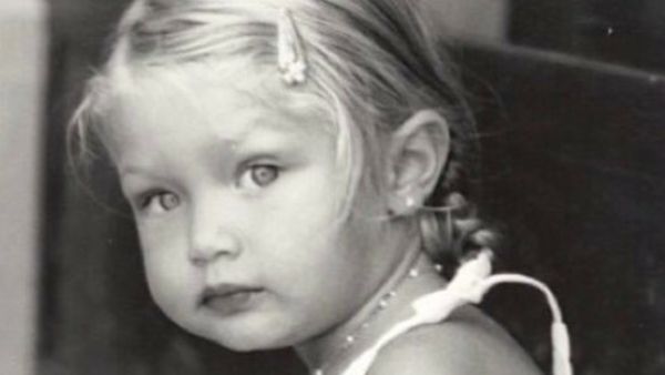 9 Foto Masa Kecil Model Cantik Gigi Hadid yang Menggemaskan