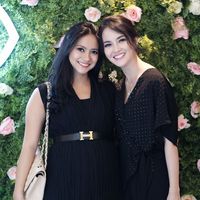 Ririn Ekawati dan Rini Yulianti