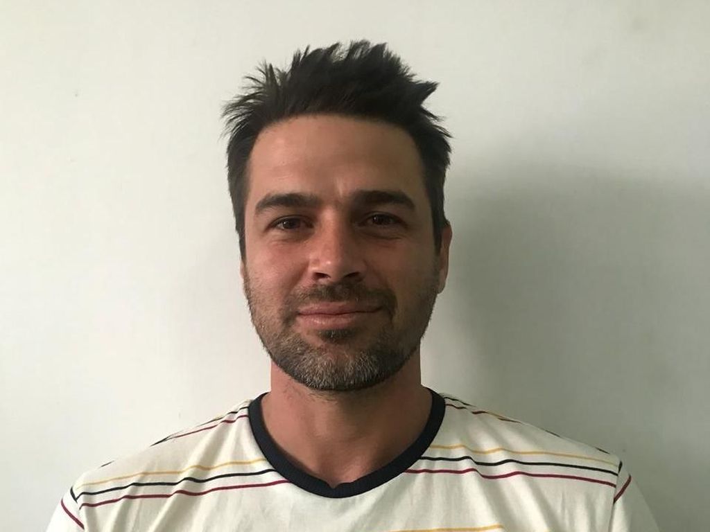 Aktor Kenamaan Turki Reshad Strik Diamankan Imigrasi Makassar Aktor Kenamaan Turki Reshad Strik Diamankan Imigrasi Makassar