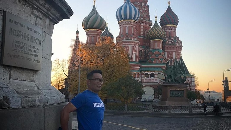 Kang Emil di Red Square, Moskow (ridwankamil/Instagram) Kang Emil di Red Square, Moskow (ridwankamil/Instagram)