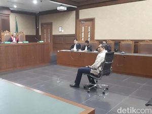 Wakil Ketua DPRD Lampung Tengah Dituntut 8 Tahun Bui Wakil Ketua DPRD Lampung Tengah Dituntut 8 Tahun Bui