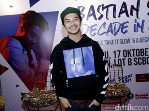 Banyak Teman di Papua, Bastian Steel Sedih atas Musibah Banjir Bandang