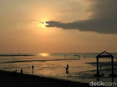 Foto: Sunset nan Syahdu di Pantai Duta