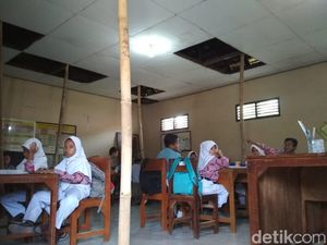 KPAI Minta Bupati Kudus Tangani SD yang Atapnya Disangga Bambu