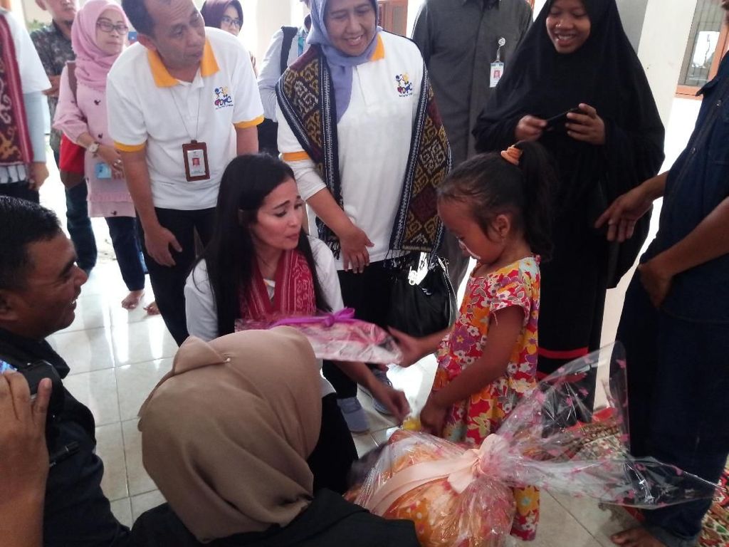 Tiba di Lombok, Istri Mensos Tinjau Rumah Aman Anak Bumi Gora Tiba di Lombok, Istri Mensos Tinjau Rumah Aman Anak Bumi Gora