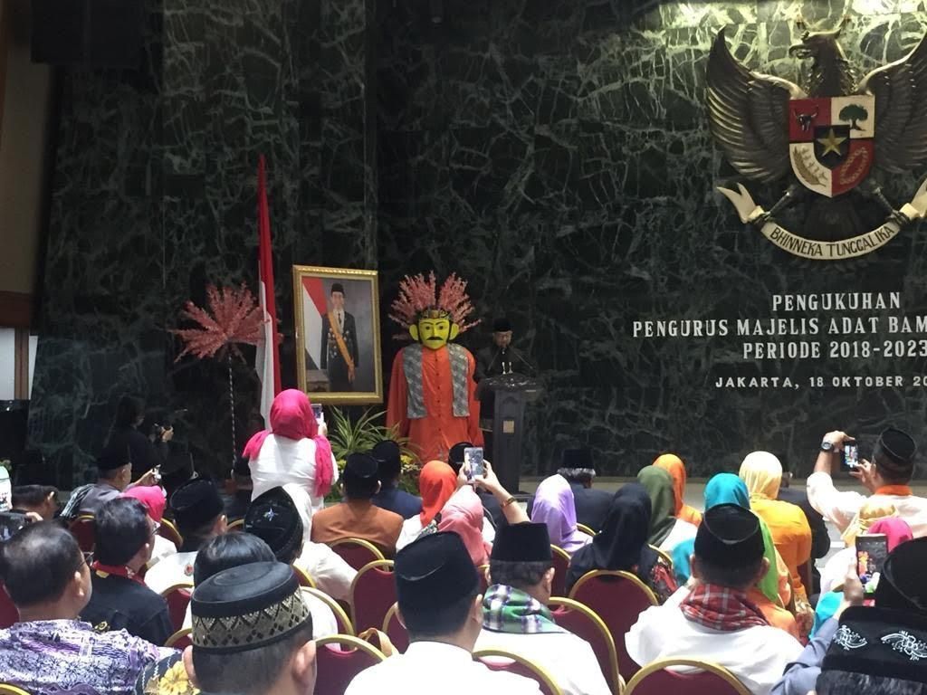 Anies ke Bamus Betawi: Pilihan Presiden Boleh Beda, Tapi Rileks Saja Anies ke Bamus Betawi: Pilihan Presiden Boleh Beda, Tapi Rileks Saja