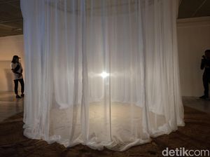 Lala Bohang Sajikan Ruang Personal tentang Jilbab Lala Bohang Sajikan Ruang Personal tentang Jilbab