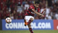 Paqueta kini menjadi top skorer klubnya di semua kompetisi. Meski berposisi sebagai gelandang dia total sudah membuat 13 gol. (Bruna Prado/Getty Images)
