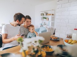 Saat Orang Tua Modern Dapat Label Malas Mengasuh