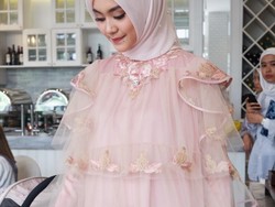 Mengintip Koleksi Terbaru Desainer Kesayangan Laudya C. Bella