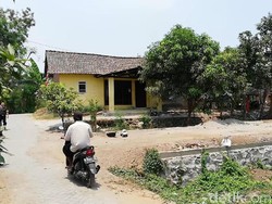 Dikenal Baik, Warga Kaget Dapat Kabar Gus Akbar Ditangkap Polisi