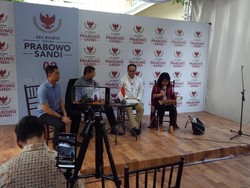 Di Depan Jurnalis Asing, Hashim Jelaskan Make Indonesia Great Again