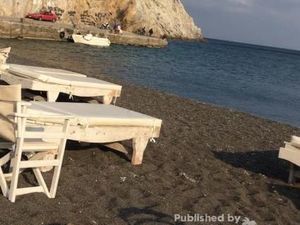 Pantai Perissa, Pantai Berpasir Hitam dari Yunani