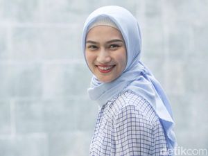 Melody Eks JKT48 Siapkan Pernikahan Hanya 4 Bulan Melody Eks JKT48 Siapkan Pernikahan Hanya 4 Bulan