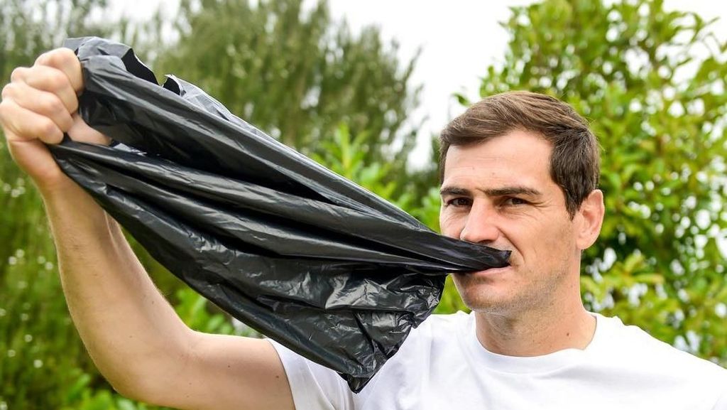 Casillas, Fabregas, dan Para Pesepakbola Top di Tantangan Makan Plastik