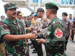 Panglima TNI-Kapolri Tinjau Pengungsian dan Reruntuhan di Petobo