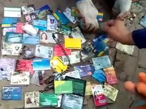 Mencengangkan! Barang-barang Ini Sumbat Got di Filipina Mencengangkan! Barang-barang Ini Sumbat Got di Filipina
