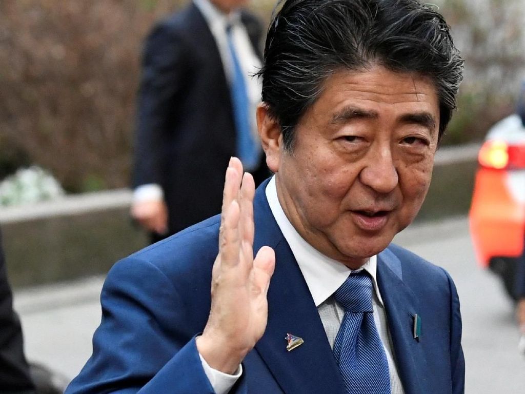 PM Jepang Calonkan Trump Untuk Terima Nobel Perdamaian 2019 PM Jepang Calonkan Trump Untuk Terima Nobel Perdamaian 2019