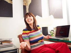 Wanita Ini Kerjanya Bikin Caption di Instagram, Dibayar Rp 91 Juta Per Hari