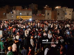 Video: Kereta Tabrak Kerumunan Orang di India, 59 Tewas