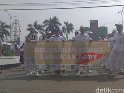 Dede Yusuf dan Bupati Cellica Bicara Soal LGBT