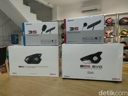 Alat Komunikasi Penting untuk Touring, Biar Tak Pisah Rombongan