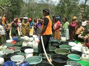 Ribuan Warga Kesulitan Air Bersih, BPBD Situbondo Kekurangan Tangki