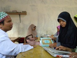 Mengenal Soiran, Guru Tunanetra dengan Semangat Luar Biasa