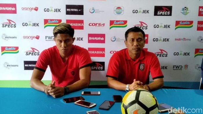 Widodo C Putro, pelatih Bali United, dalam konferensi pers di markas Arema FC, Jumat (19/10). (Muhammad Aminudin/detikSport) Widodo C Putro, pelatih Bali United, dalam konferensi pers di markas Arema FC, Jumat (19/10). (Muhammad Aminudin/detikSport)