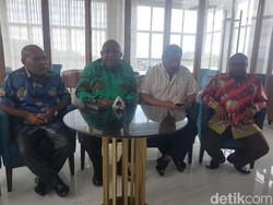Bupati Se-Papua Minta SMA dan SMK Dikelola Pemkab