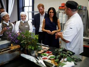 Jaga Kehamilan, Meghan Markle Tolak Cicipi Makanan Ini di Australia