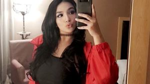Siva Aprilia, Model dan DJ Seksi yang Bikin Heboh