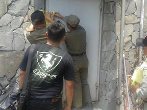 Satpol PP Tutup 16 Tempat Hiburan Malam di Bekasi Satpol PP Tutup 16 Tempat Hiburan Malam di Bekasi