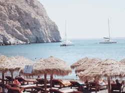 Oh... Santorini, Kenapa Kau begitu Indah?