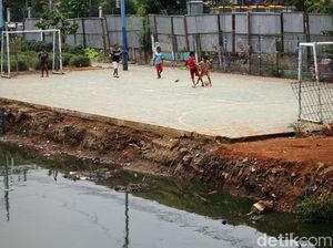 Ngeri, Bermain di RPTRA Krendang Tanpa Pagar
