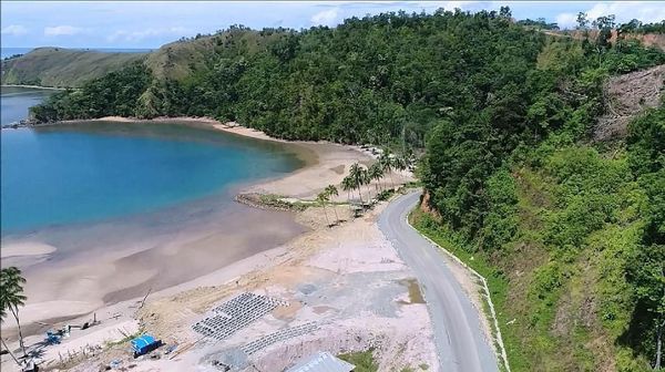 Indahnya Jalan Trans Papua ke Kawasan Wisata Papua Barat