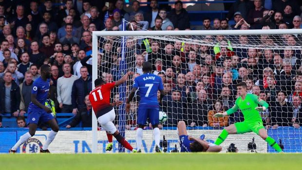 Anthony Martial mencetak gol penyama kedudukan.