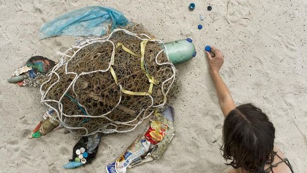 Kreatif Tapi Menohok, Ketika Sampah Disulap Jadi Seni