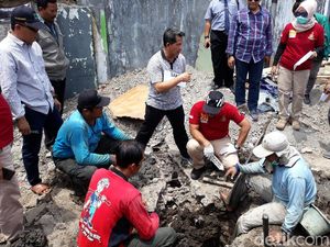 Polisi Larang Pabrik Pencemar Air PDAM Solo Beroperasi Polisi Larang Pabrik Pencemar Air PDAM Solo Beroperasi