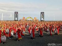 Pukau Ribuan Wisatawan, Festival Gandrung Sewu Banjir Pujian