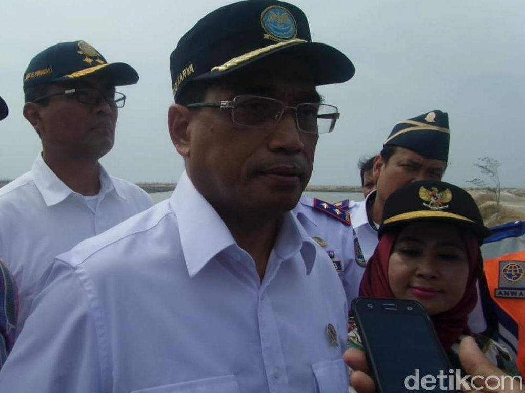 Menhub Janjikan Permudah Syarat Sertifikasi Pas Kapal Nelayan Menhub Janjikan Permudah Syarat Sertifikasi Pas Kapal Nelayan