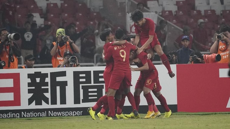 Ayo Suporter Indonesia, Timnas U-19 Butuh Dukunganmu di GBK! Ayo Suporter Indonesia, Timnas U-19 Butuh Dukunganmu di GBK!