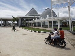 Keluar-masuk Kendaraan Asing di Perbatasan Kini Dipermudah