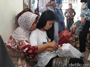 Foto: Mahasiswa Asing Membatik di Madura, Bagaimana Hasilnya?