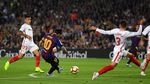 Messi vs Sevilla: Bikin Assist, Cetak Gol, Lalu Cedera