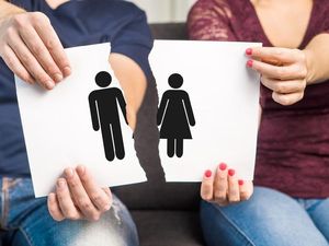 Pasal KDRT Psikis Ini Bikin Istri Omeli Suami Mabuk Dituntut 1 Tahun Bui Pasal KDRT Psikis Ini Bikin Istri Omeli Suami Mabuk Dituntut 1 Tahun Bui