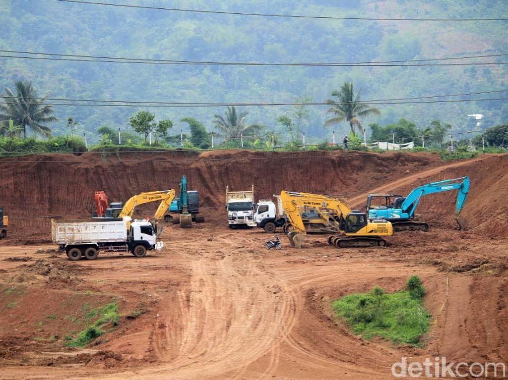 Serba-serbi Pembebasan Lahan Tol di Era Jokowi Serba-serbi Pembebasan Lahan Tol di Era Jokowi